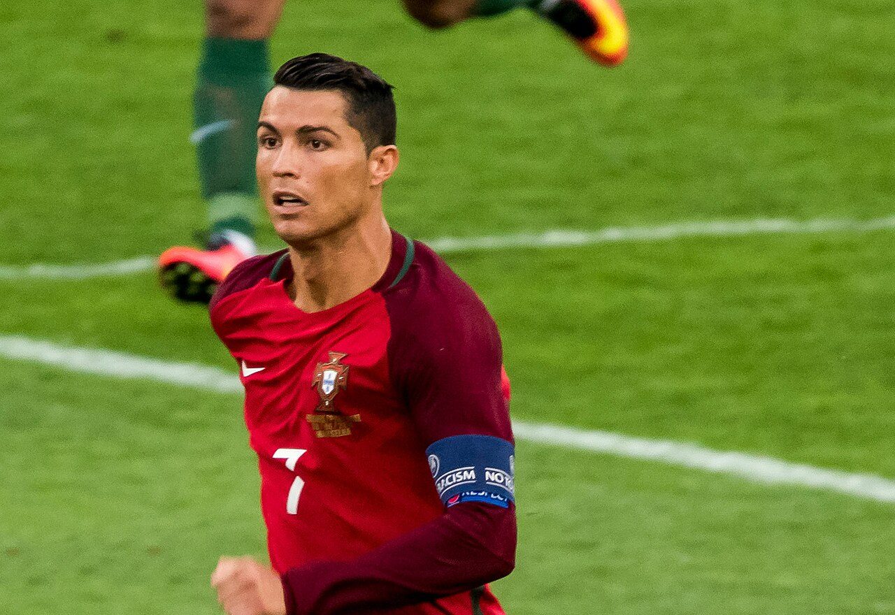 Wie is Cristiano Ronaldo? Carrière, kinderen, partner en records op een rij