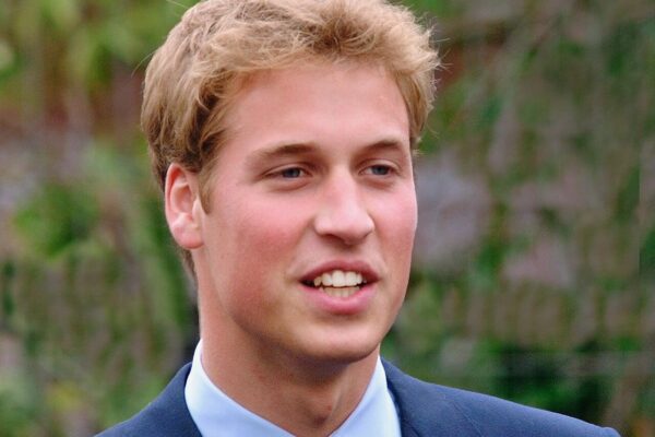 Wie is Prince William? Zijn jeugd, gezin, rol als troonopvolger en leven nu